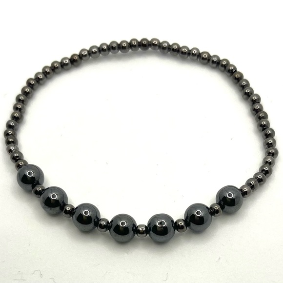 Natural Hematite beads Bracelet. - Picture 2 of 3